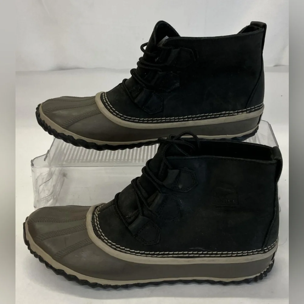 Sorel Women's Out N About Ankle-High Leather Rain Boots Size 9.5